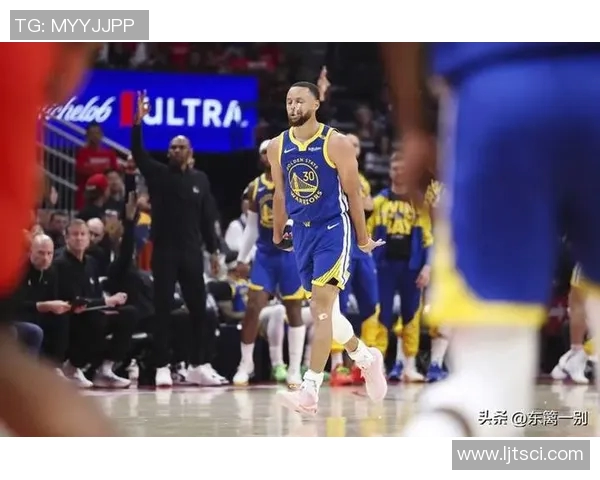 战术拆解：库里为何能掌控比赛节奏？